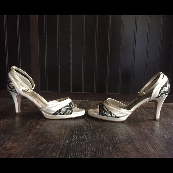 Size 6 Satin & Lace Heels - Picture 2 of 6